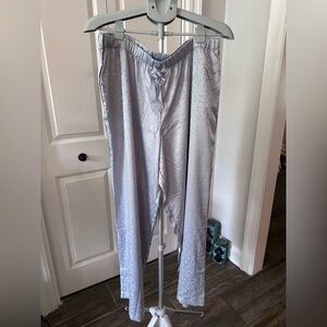 Victoria's Secret Silver Star Print Pajama Pants
